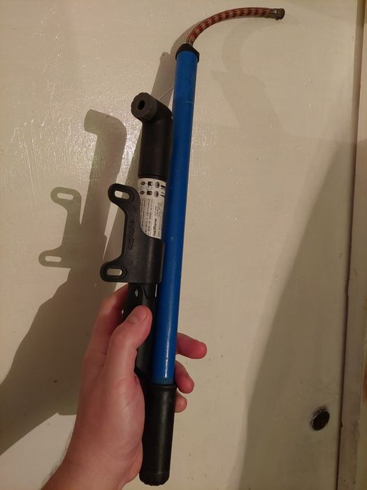 Pompa bicicleta, diferite modele