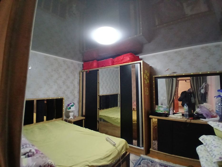 Uy sotiladi  srochna