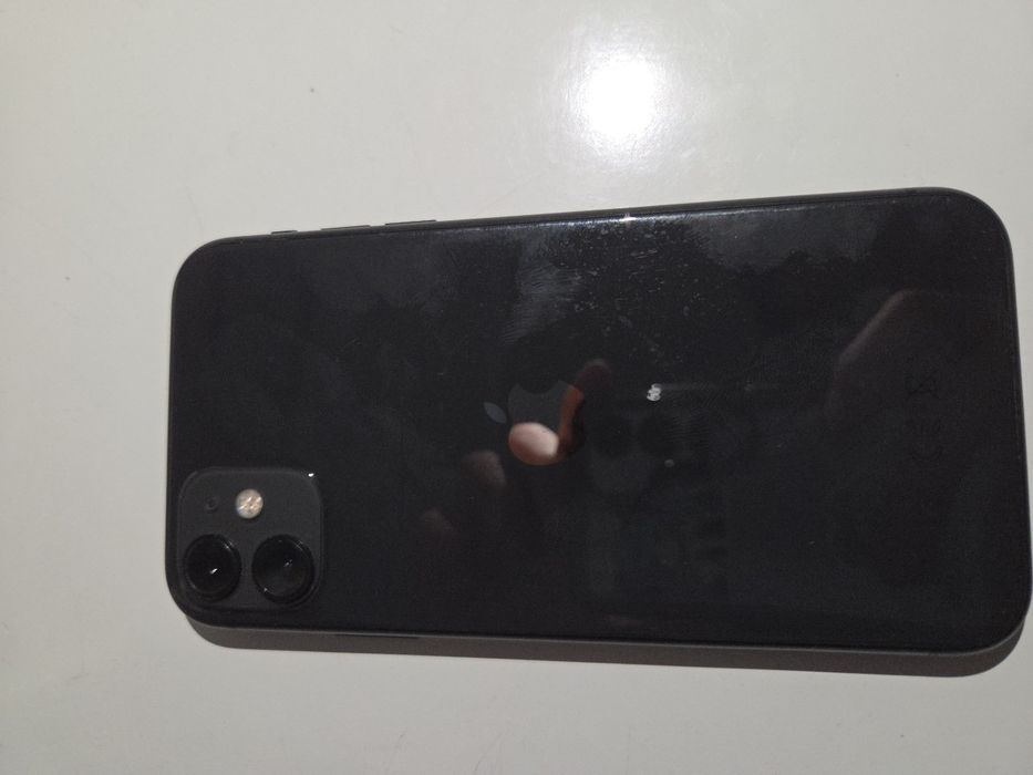 Продам Айфон 11 128гб