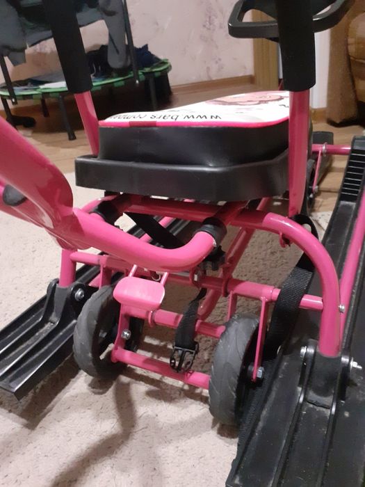 Продам снегокат для девочки