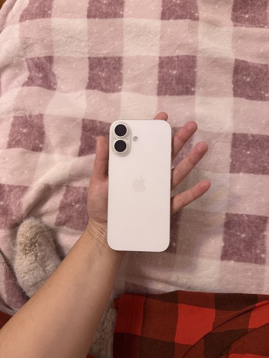 Продам iPhone 17 256 gb