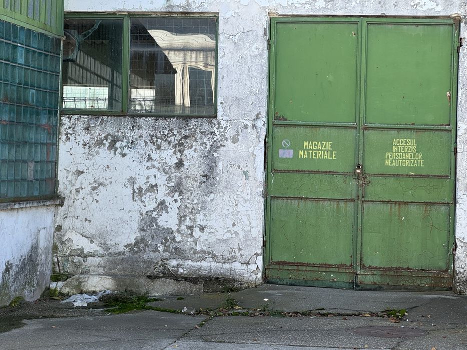 De inchiriat depozit si hala