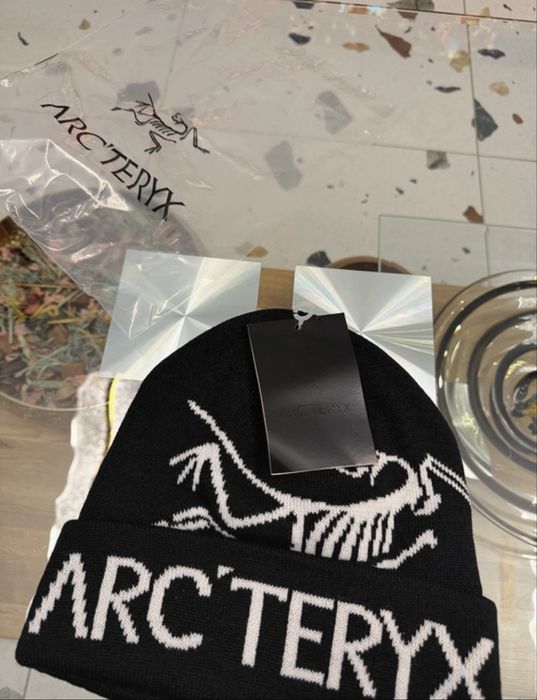 Căciula / Fes Arc’ Teryx negru