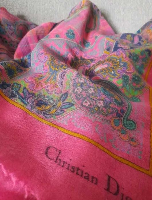 Esarfa/șal Dior, cașmir, 700 lei