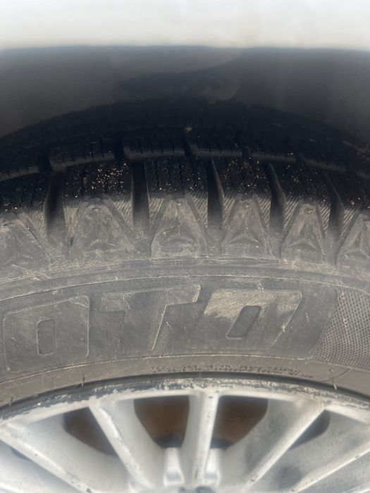 Продам зимний шины р15