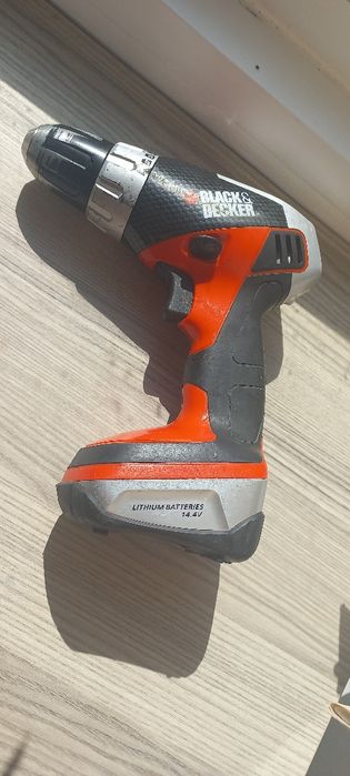 Filetanta Black & Decker + incarcator