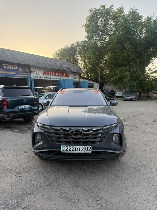 Лобовое стекло на Hyundai