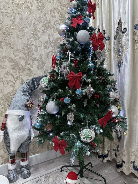 Продам новогоднюю елку