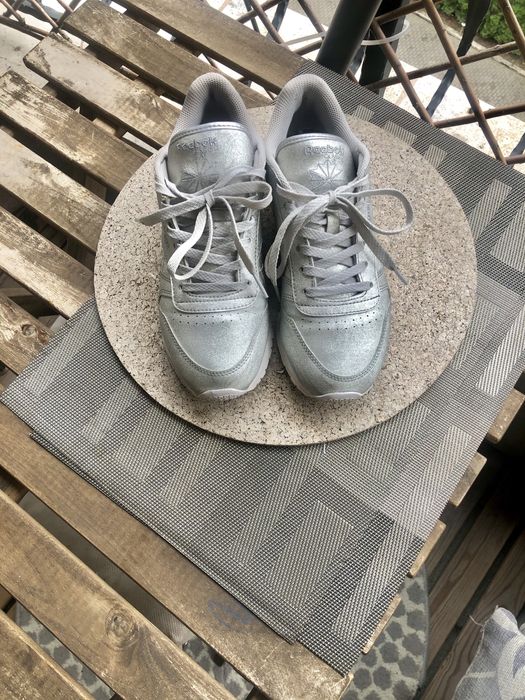 Маратонки Reebok clasic сребристи 38 номер