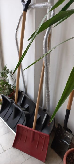 Lopeți pentru curățat zăpadă