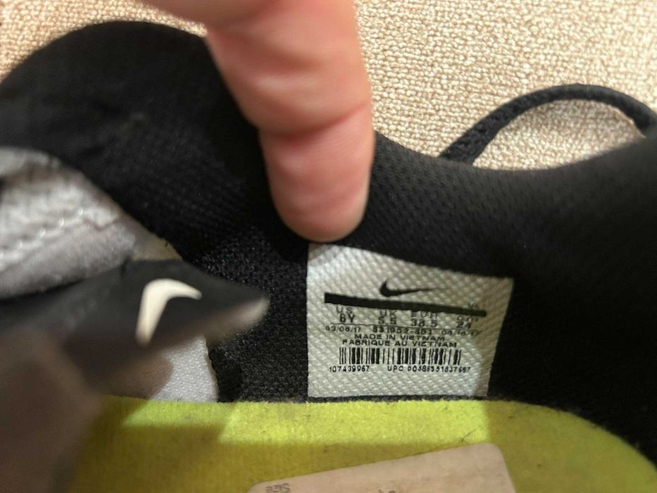 Футболни обувки NIKE MERCURIAL