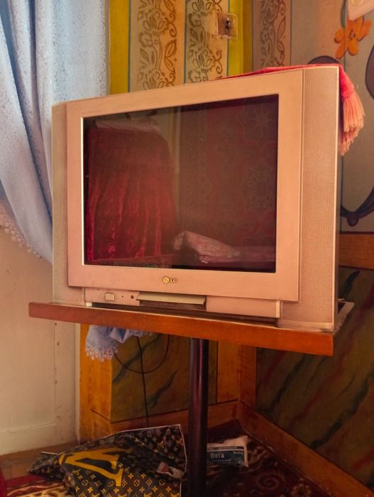 tilvizir sotiladi hali usta koʻrmagan ishlaydi yonadi hama joyi ishlay