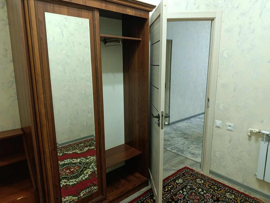 Сотилади. Зилолда. Турк домларда. 3 хонали хонадон сотилади. 1 каватда