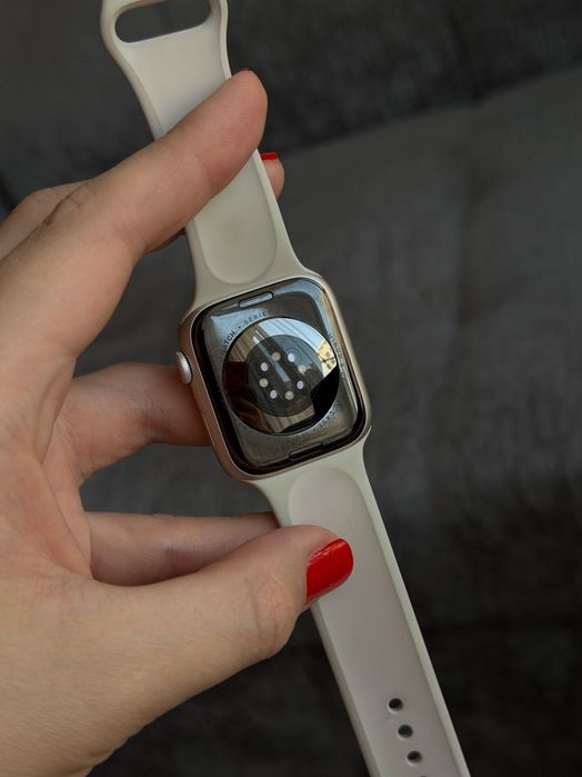 Apple Watch Series 7 45mm Starlight GPS + 4 ремешка