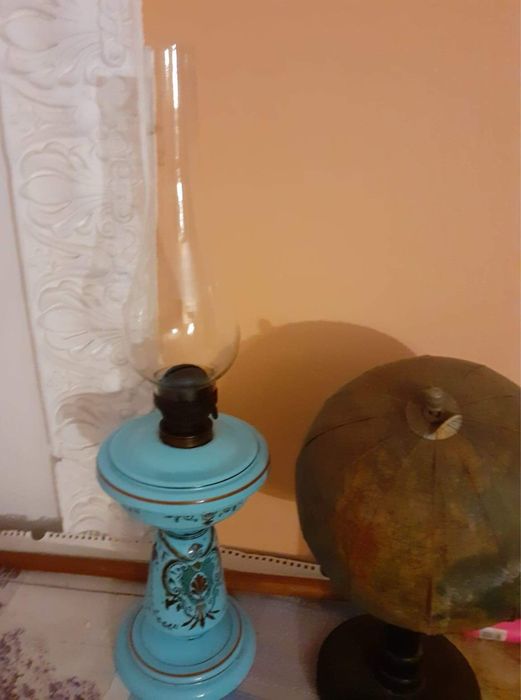 Lampa de masa opalina albastru  pictat