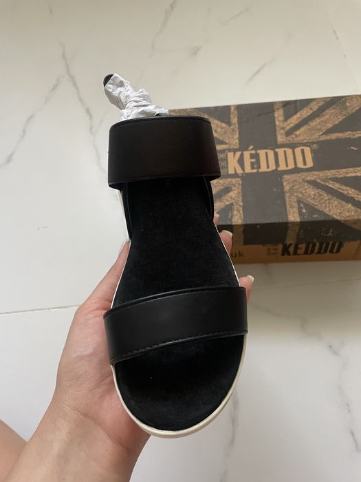 Сандали KEDDO новые размер 33