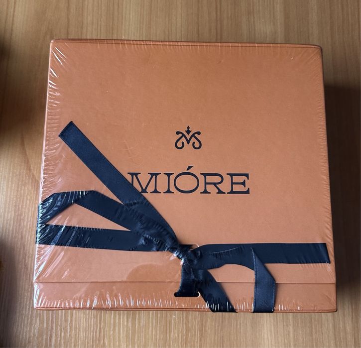 Продам шампунь и тональный крем