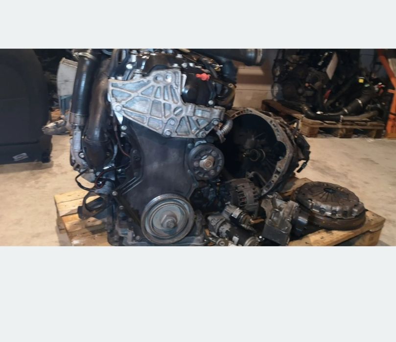 Motor 2.0 dci m9r euro 5 master vivaro cutie viteze 6 trepte egr