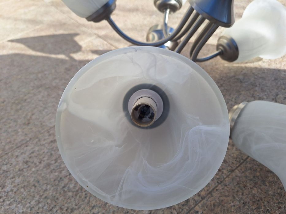 Полилей, 5 разклонения, цвят пепел, бял стъклен абажур