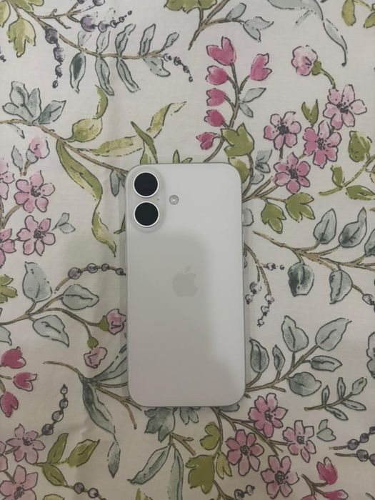 Продам айфон 16 128 гб в идеале