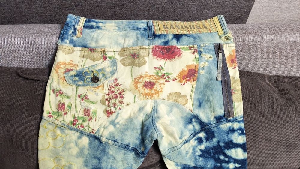Хиповые джинсы от Канишки. Размер 48-50.