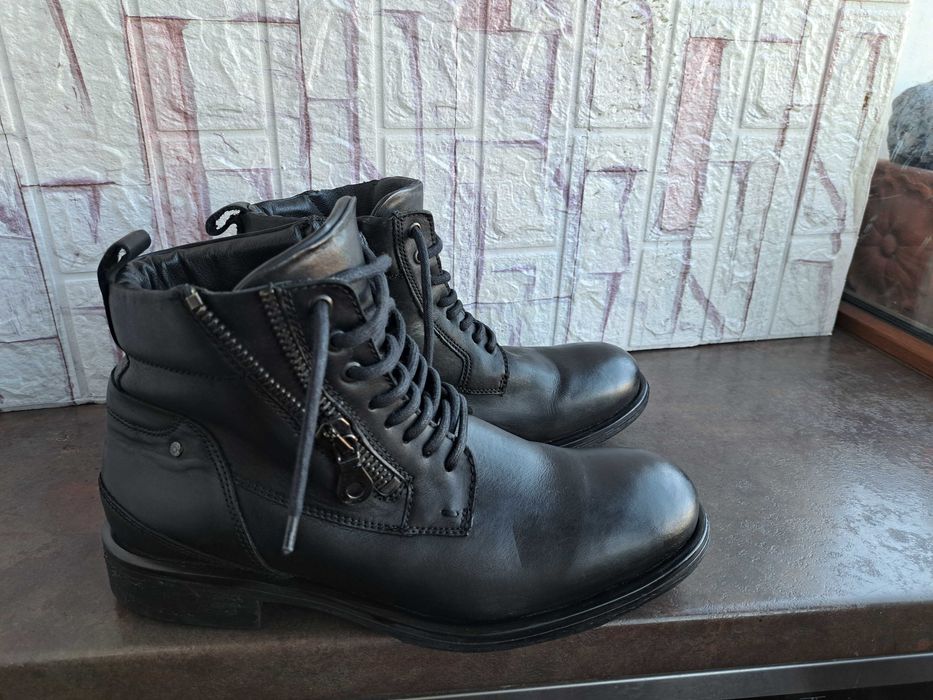 мъжки зимни обувки,боти,черни кубинки,ном43