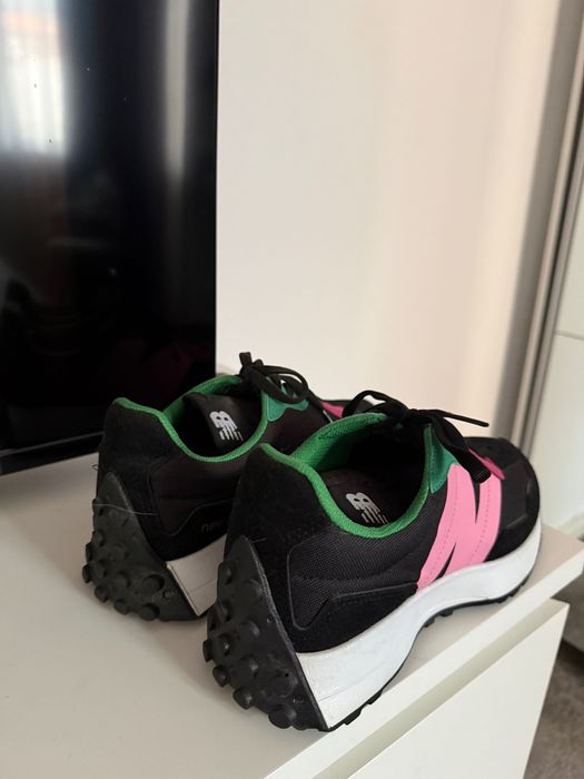 New Balance 327 сникърси