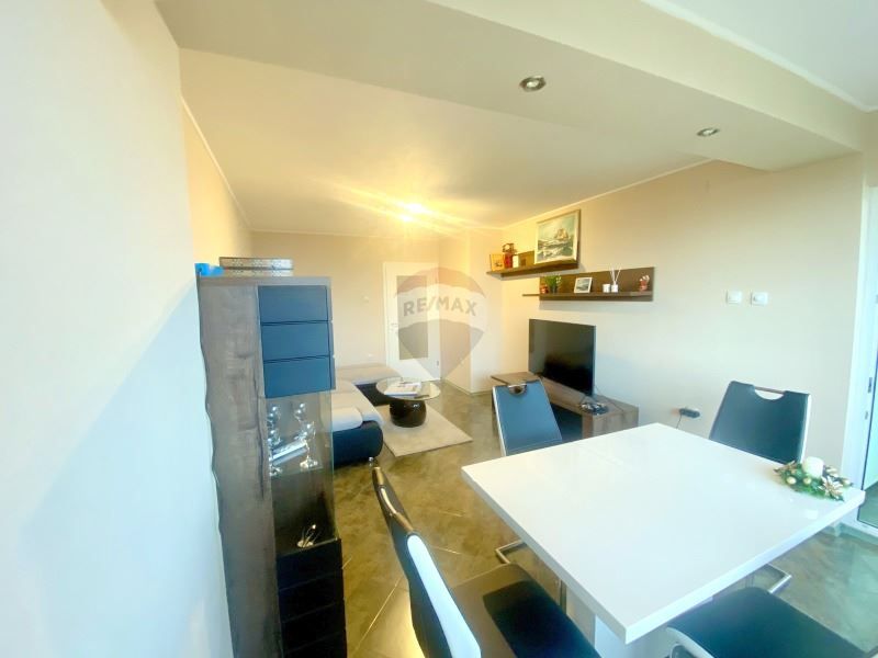 Дава се под наем Тристаен апартамент в Варна, Чайка - 60 кв.м за 650 € - Снимка #3