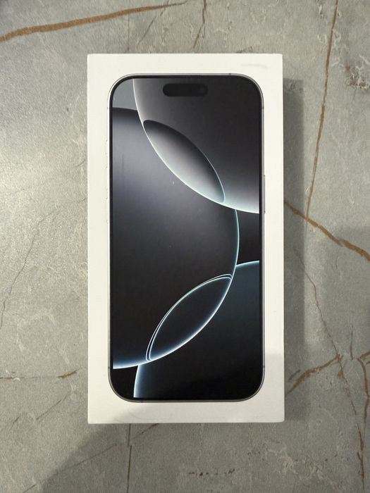 iPhone 16 pro с гарантией