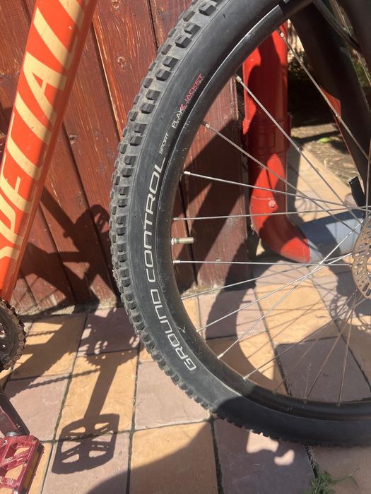 Bicicleta Mountain Bike Specialized Rockhopper – Roti 27.5” – Frâne Hidraulice