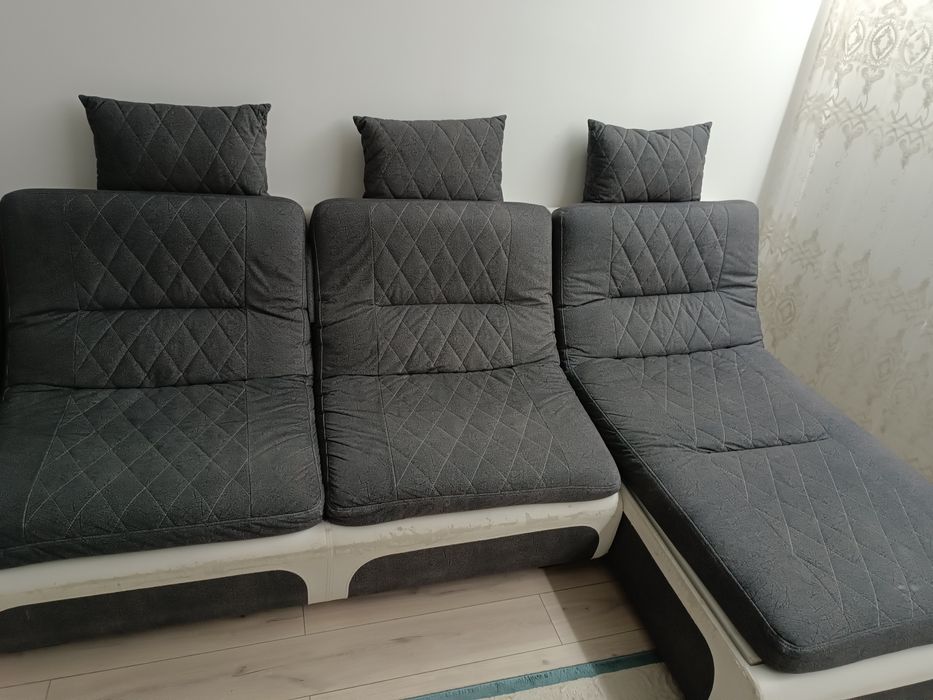 Продам диван. В хорошем состоянии