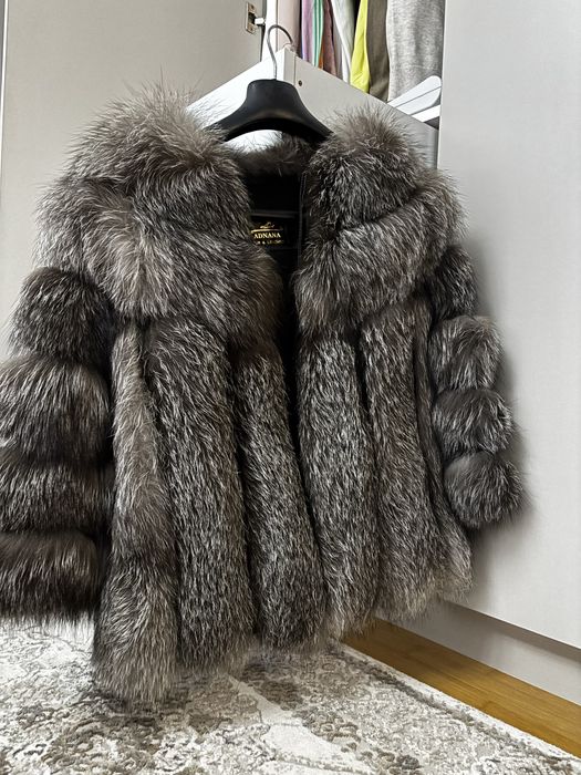 Vand  haina de blana naturala