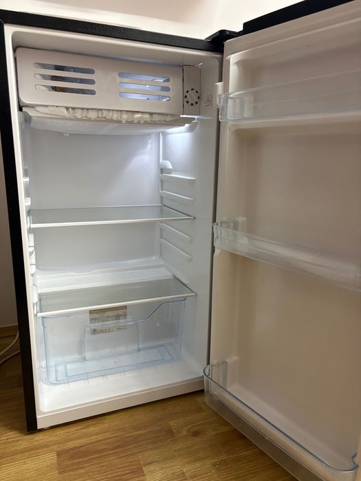Electrocasnice, Frigider Starcrest in stare foarte buna, aproape nou