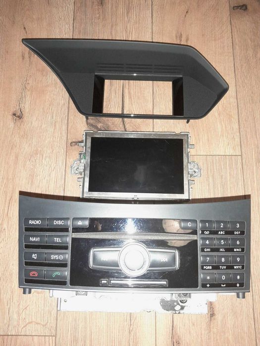 Мерцедес W212 W204 NTG голяма навигация радио Comand 4.0