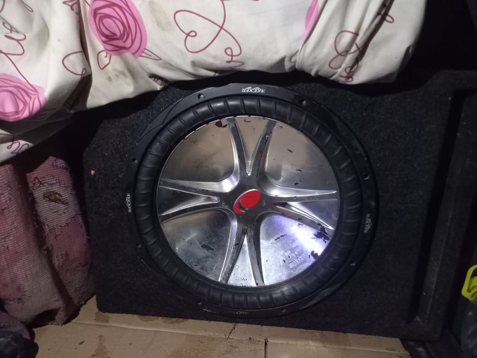 Продам сабвуфер отличное