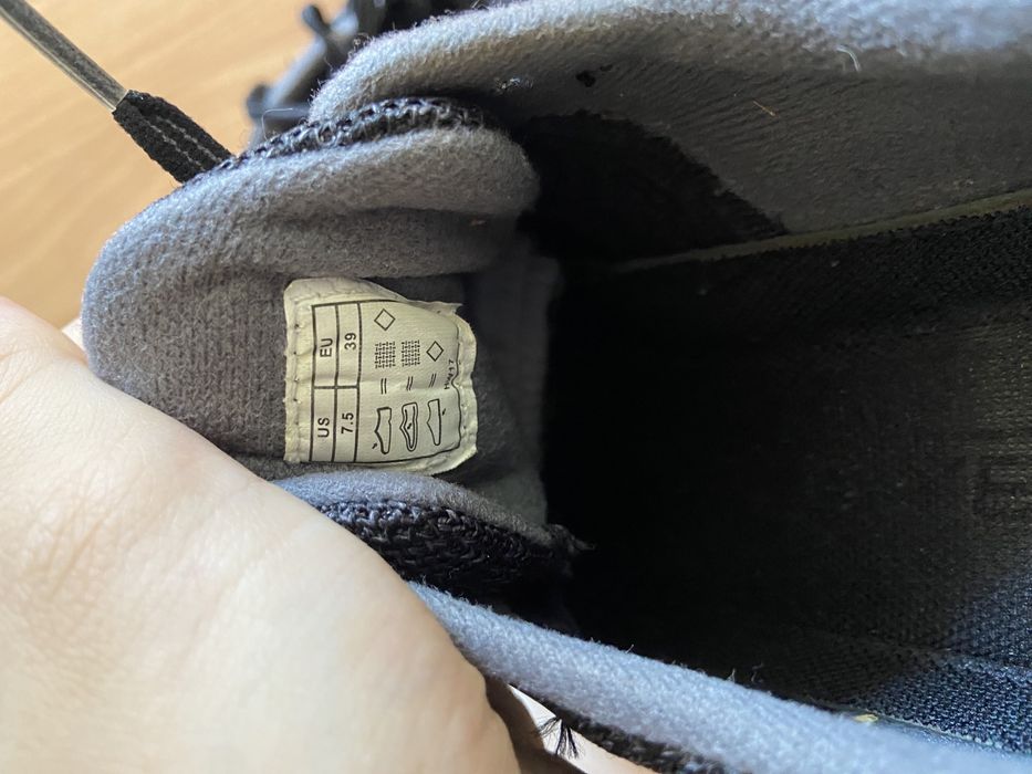 Кроссовки унисекс