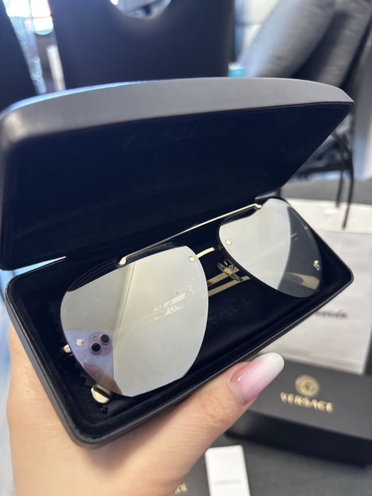 Ochelari de soare unisex Versace, Noi