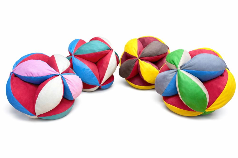 Fotoliu copii,loc de joaca, pat de dormit, patura plus,perna plus.