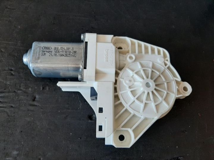 Motoras macara stanga fata audi a6 c7 avant 4g5 4gd 9k0959801b