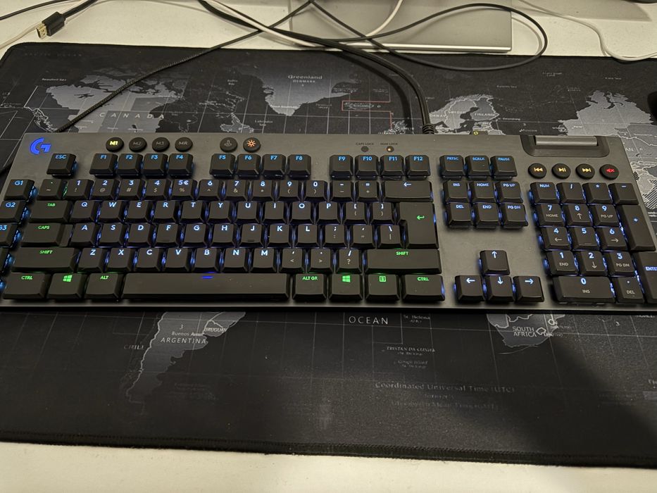 Tastaturã Logitech G815 stare perfecta