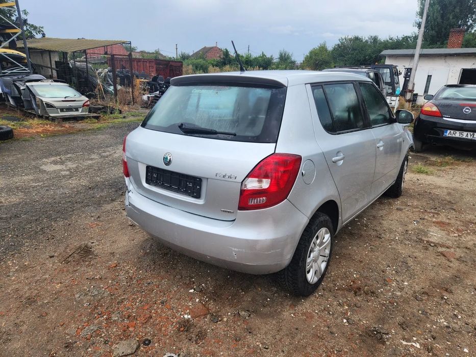 Cutie Viteze Manuala 5+1 Trepte Skoda Fabia Praktik Roomster Seat Ibiza Vw Polo 1.2 Benzina Cod Cutie LNR Motor CGP Dezmembrez Skoda Fabia 2 1.2 Benzi