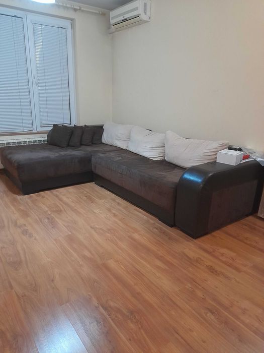 Разтегателен диван