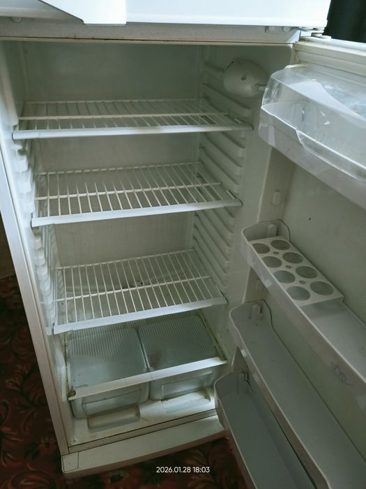 Продам холодильник