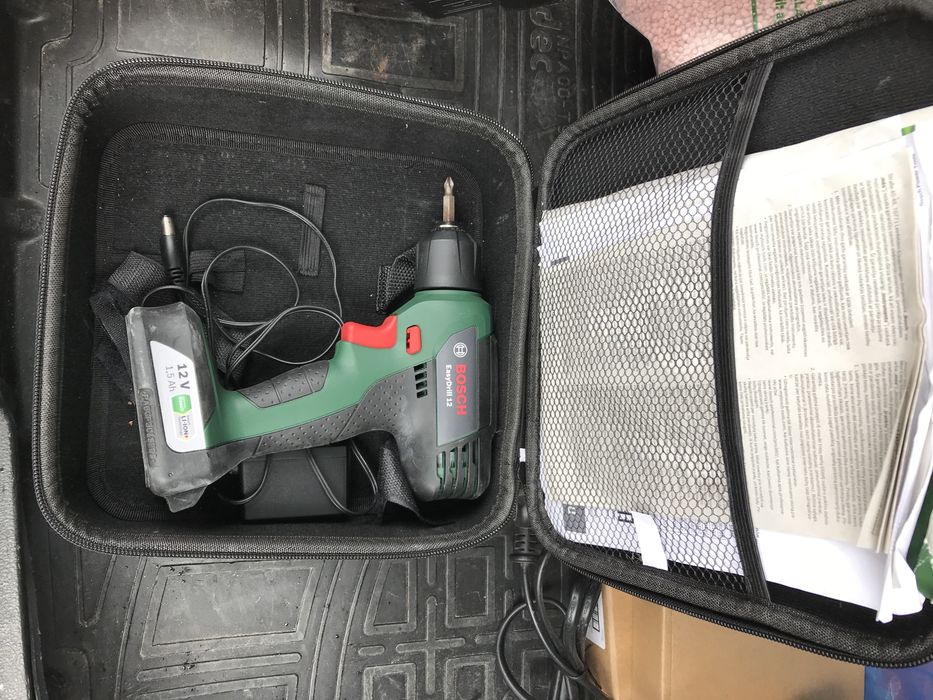 Autofiletanta Bosch Easy Drill 12V cu 1 baterie