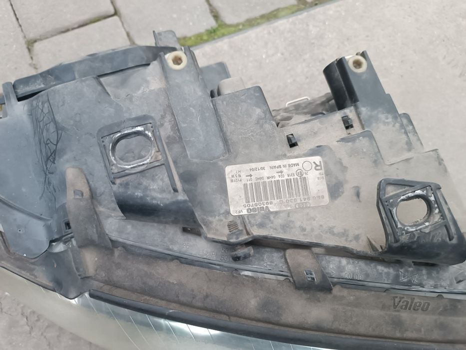 Фарове за Ауди А4 Б6  Валео