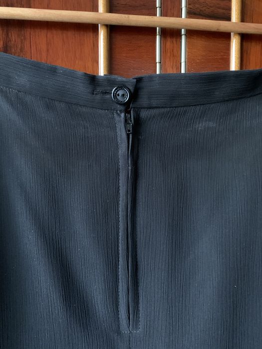 Fusta neagra eleganta