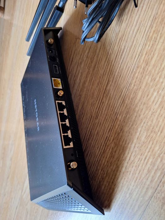 Безжичен рутер NetGear Nighthawk R7000, Dual-Band, AC 1900Mpbs