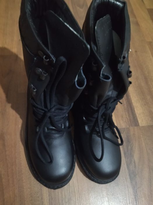 Bocanci piele bovina