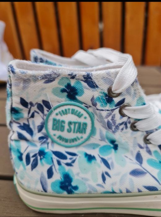 Tenisi inalti inflorati Big Star