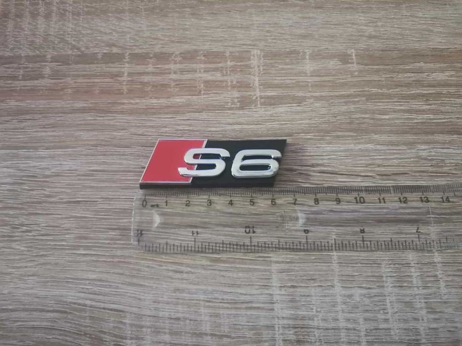 Предна решетка сребриста емблема Audi S6